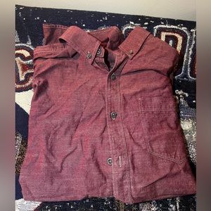 Eddie Bauer Light Maroon Short Sleeve Button Up